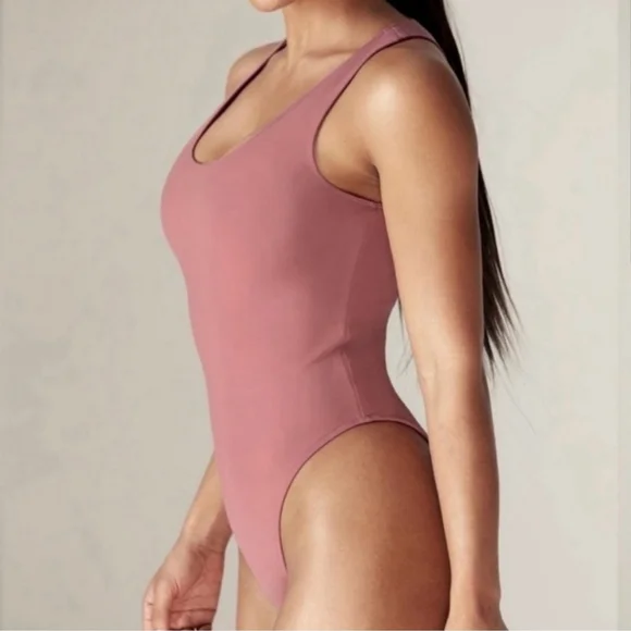 Lululemon Align mauve One-Piece bodysuit size  10