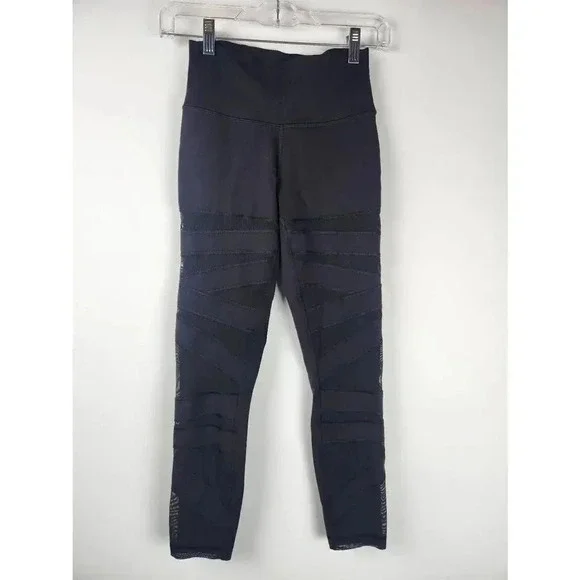 Lululemon Wunder Under Leggings Size 2 or 4 Black Mid Rise