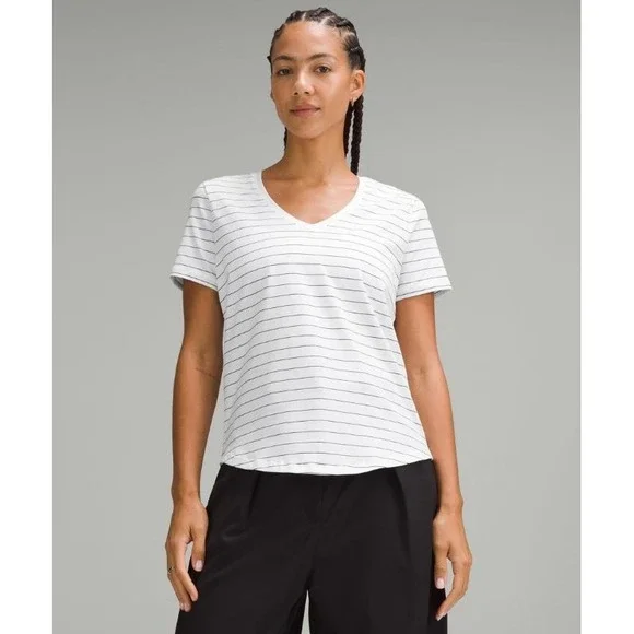 Lululemon Love V-Neck T-Shirt‎ - Size 6