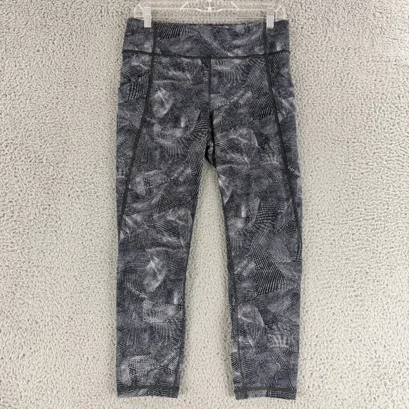 Lululemon Fast and Free Crop Leggings Womens 10 Black Geo Dot Pockets Nulux Run