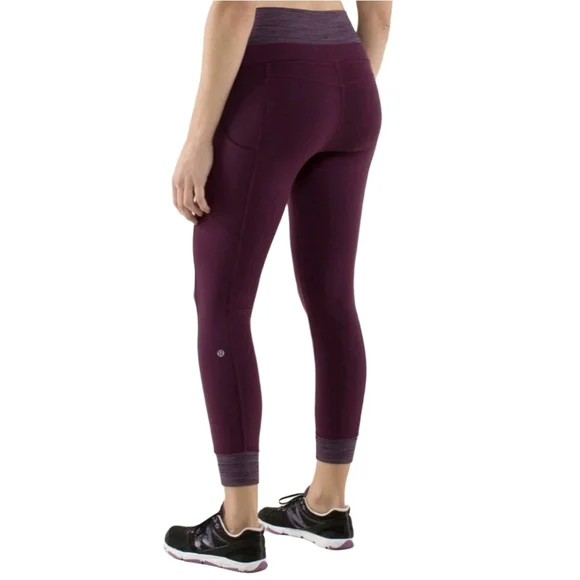 Lululemon En Route Plum Wee Are From Space September Plum Leggings Size 8/10
