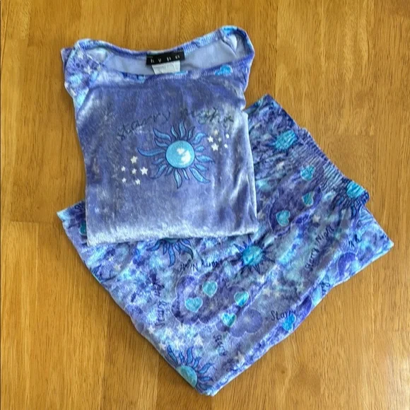 ✋Starry Night Pajama Size 8 Crushed Velvet Feel
