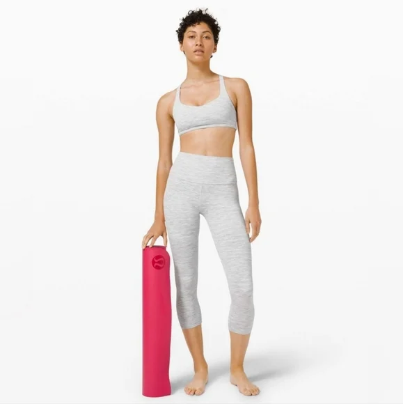 Lululemon High-Rise Capri‎ Leggings Size 8 Gray Athletic Yoga Training Gym