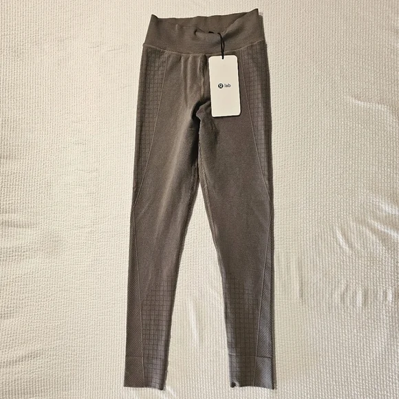 lululemon Lab Seamless W'ool-Blend Tight color rover(Grey) size 4