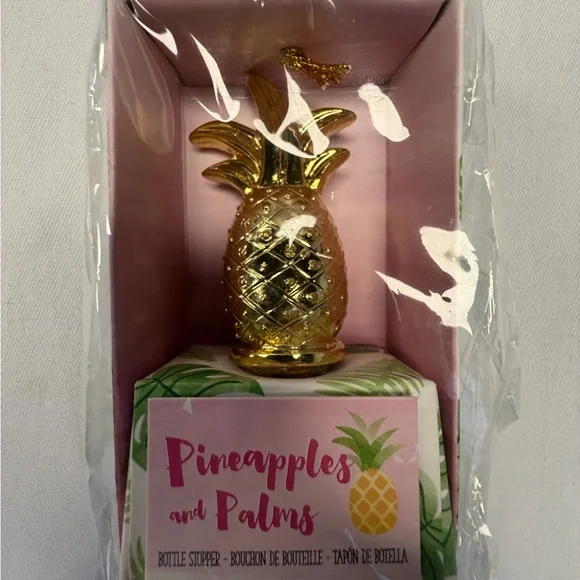 Gold Pineapple Bottle Stopper new in box