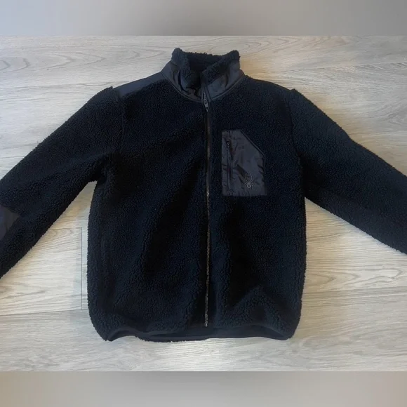 New Spyder full zip men’s sherpa jacket.