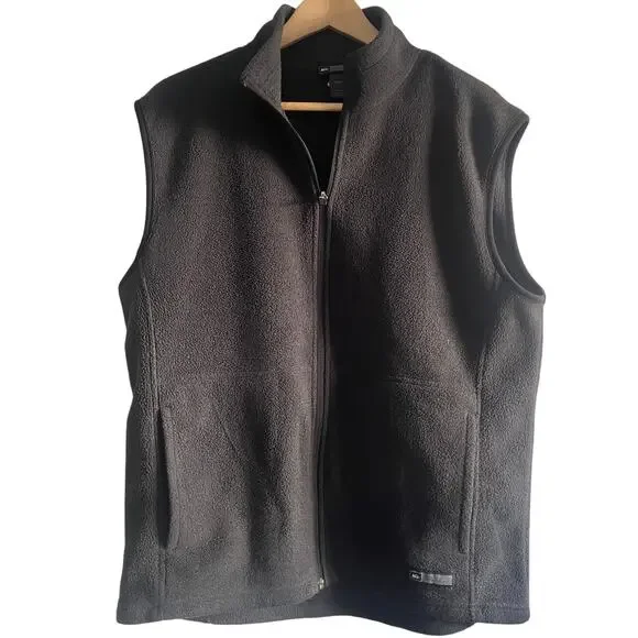 REI Fleece zip up vest black size large