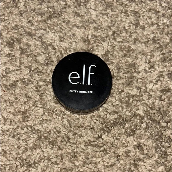 ELF Putty Bronzer - Black Lid