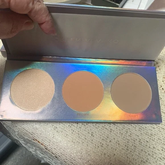 Champagne, Brown, and Grey Contour Palette