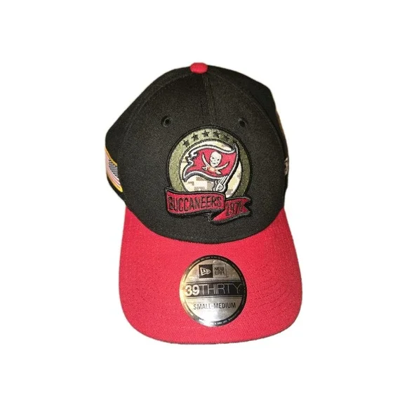 Tampa Bay Buccaneers‎ 39THIRTY Hat Salute to Service Camo Patch S/M