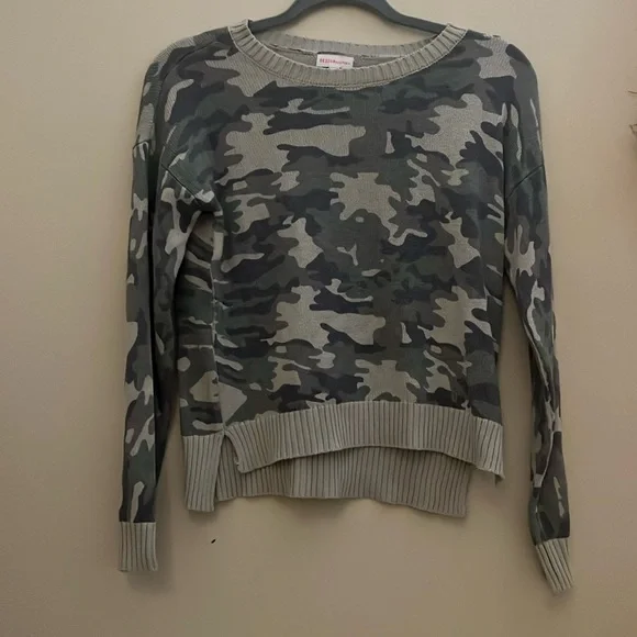 girls camo sweater, kids xl