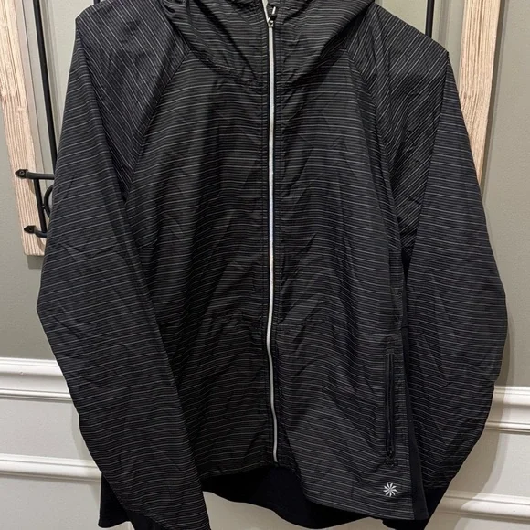 Athleta Black Striped Jacket windbreaker Sz  xl