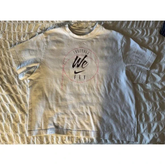 Nike Girls T-Shirt Size Large Loose Fit Powder Blue 