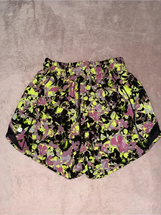 Lululemon multicolor short size 2