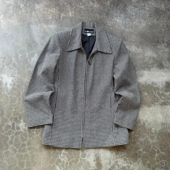 Vintage 90's Wool Houndstooth pattern back and white boxy fit zip up suit jacket