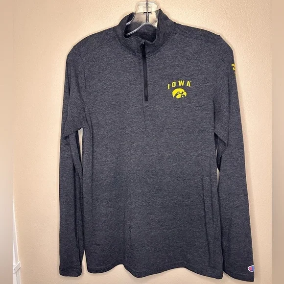 Champion Iowa Hawkeyes Youth 1/4 Zip Pullover Shirt Size 14-16 Gray