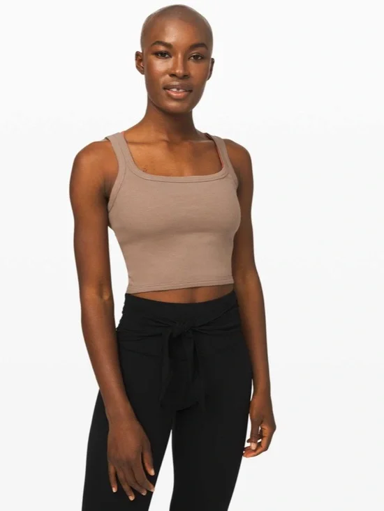 Lululemon held tight tank Sz 4 soft sand SEE MEASUREMENTS