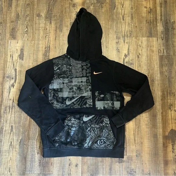 Nike x Kyrie Irving Black With Orange Nike Logo Pullover Hoodie Boy’s Size XL
