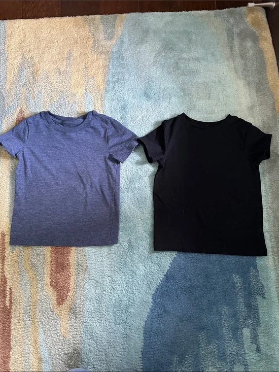 Cat & Jack Short-Sleeve Tees in Black and Heather Blue 3t