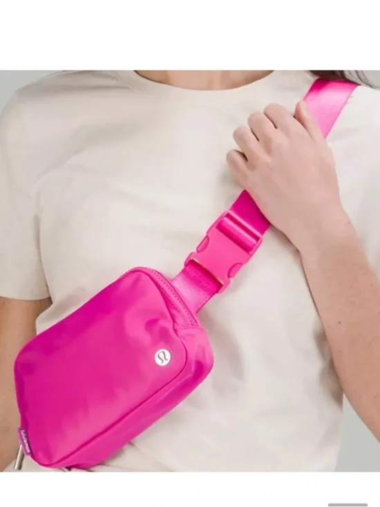 Lululemon Sonic Pink 1L Belt Bag NWT