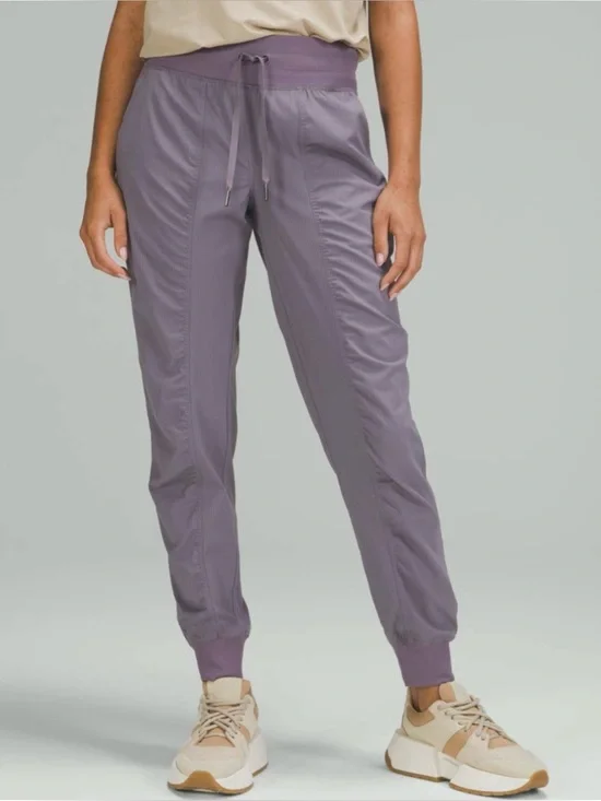 LULULEMON | Dance Studio Mid Rise Jogger in Dusky Lavender, Size 6
