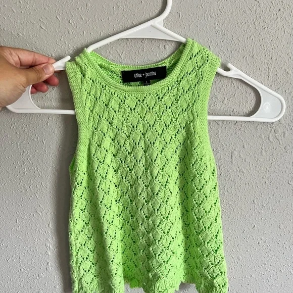 Boutique Lime Green Lace Sleeveless Tank Top Chloe and Jasmine