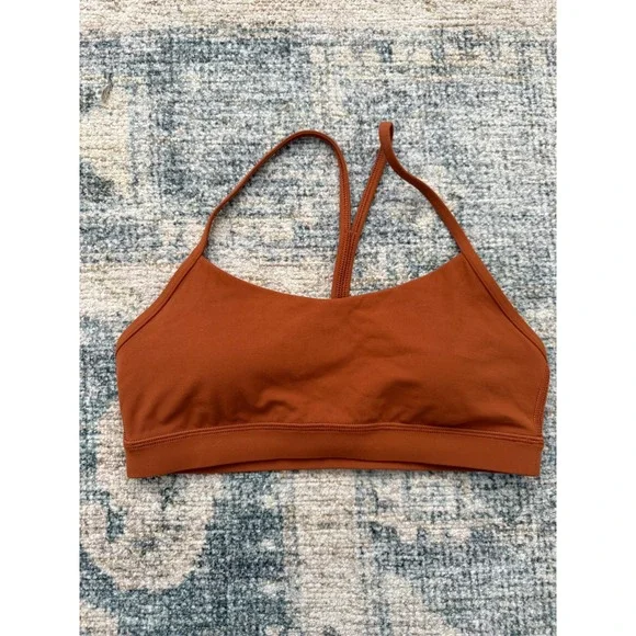 Lululemon‎ Flow Y Bra Nulu Size 8 Pristine Condition