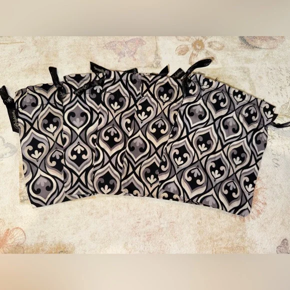 1 Brighton Black and Gray Geometric Drawstring Jewelry Pouches
