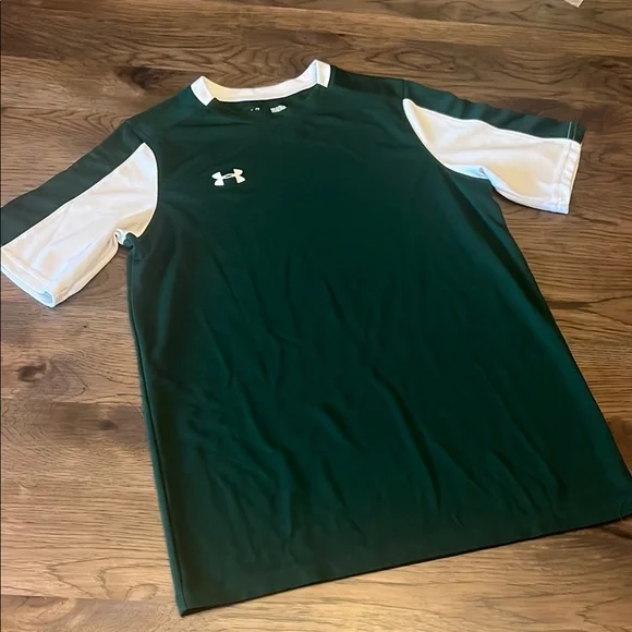 Under Armour Youth Dk Green Short Sleeve Large Shirt