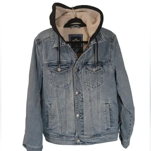 - Hollister Sherpa lined hooded faded denim  jacket unisex size S