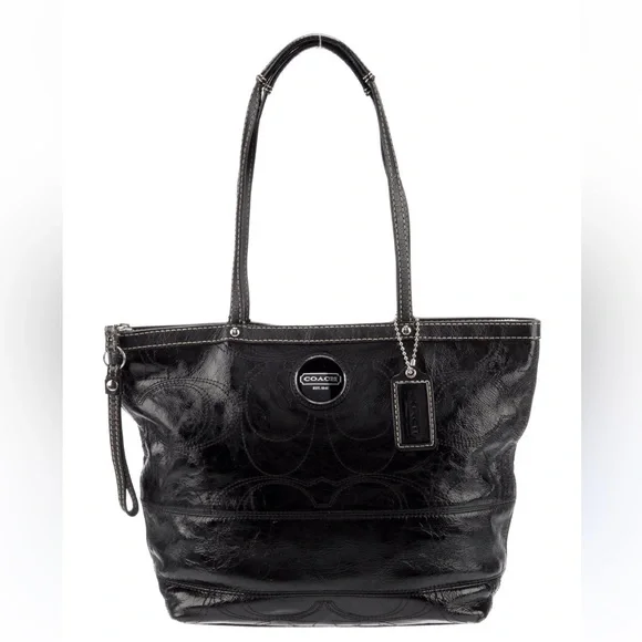 COACH PATENT LEATHER SHOULDER BAG