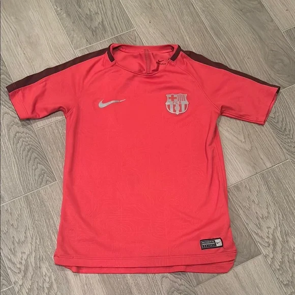 Nike Boys Red Red Soccer Jersey Size M