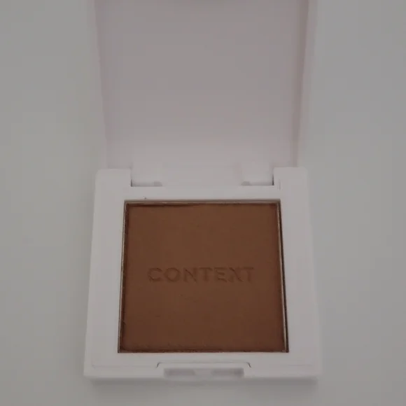 Context Matte Bronzer - Undisputed 0.10 Oz
