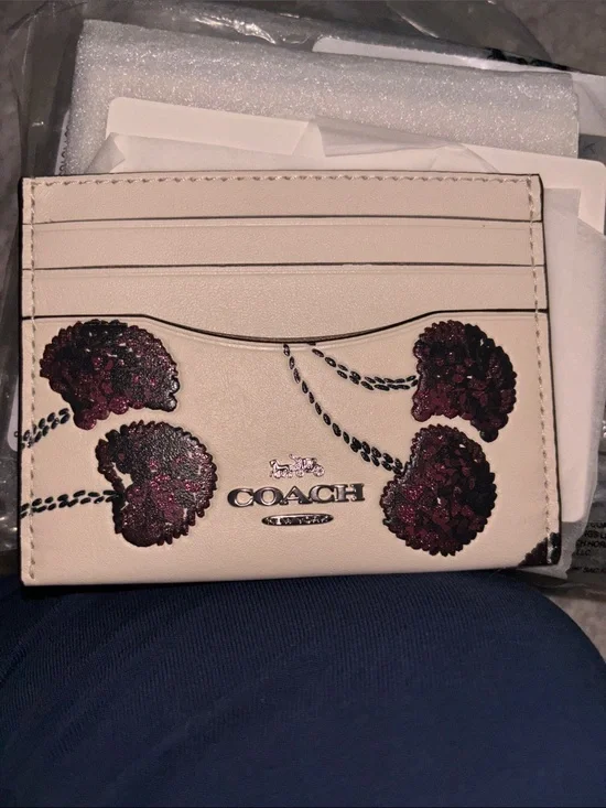 Coach slim ID cc cherry print NEW  Silver /chaulk multi