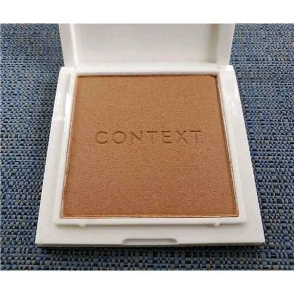 Context Matters Bronzer Undisputed New