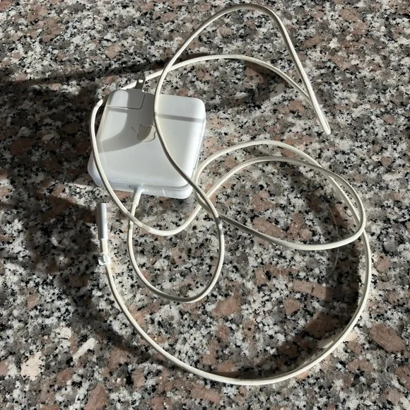 Apple Laptop Charger