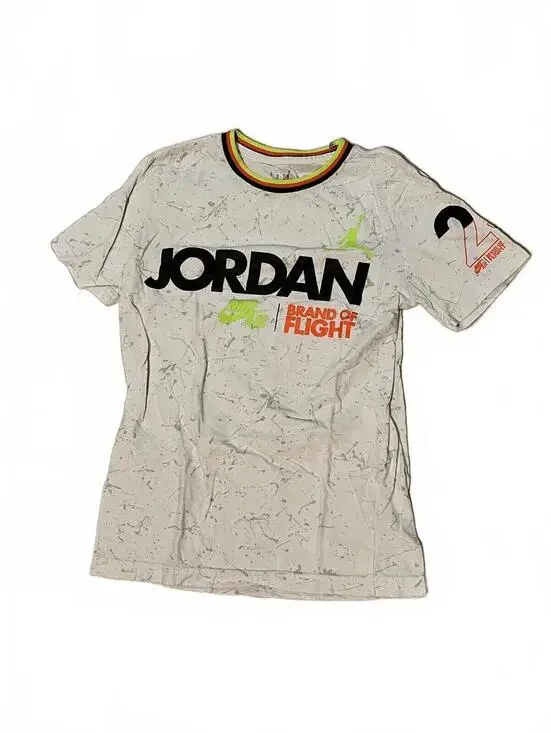 Jordan Brand of Flight White Graphic T-Shirt Size M Youth (10-12yrs)
