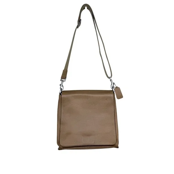 Vintage COACH Tan LEATHER Messenger Bag Saddle Crossbody 9431 METRO FLAP
