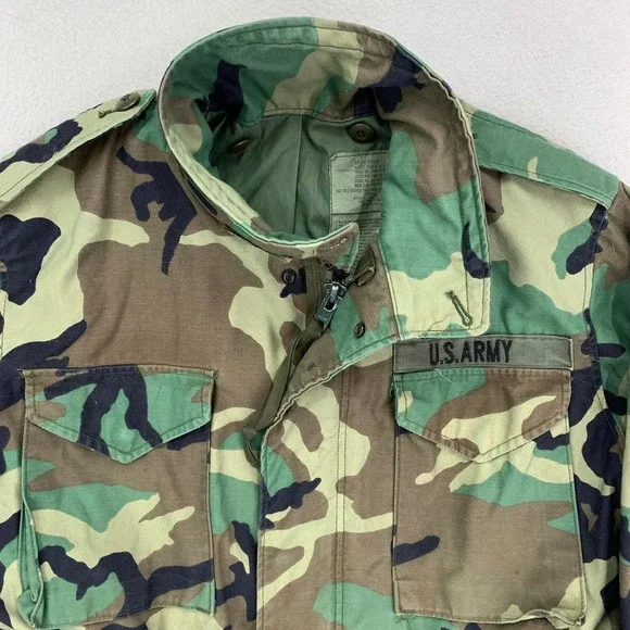 US Army Cold Weather Jacket Mens Medium Woodland‎ Camo Field Coat Military 90s