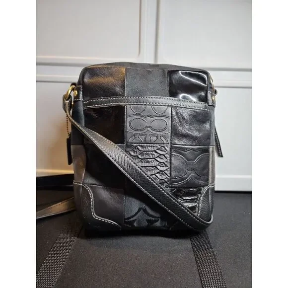 COACH RARE HAMPTON 12485 LIMITED EDITION PATCHWORK CROSSBODY Y2K