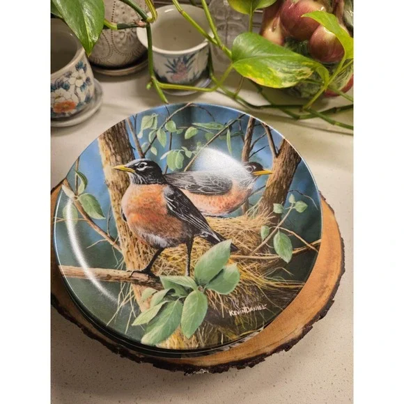 Encyclopedia Britannica Bird Of Your Garden Plate 