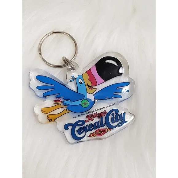 Vintage 1998 Kellogg's Cereal City Toucan Sam Keychain Key Ring Advertising 90s