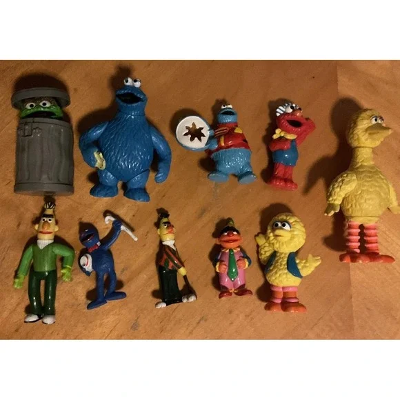 Vintage Lot Of 10 Sesame Street Figure‎ S, Big Bird, Oscar, Cookie Monster, Elmo