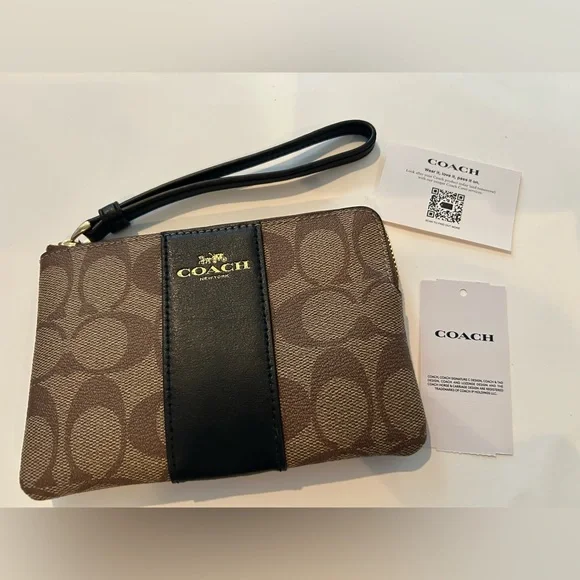 Coach Corner Zip Wristlet in Signature Canvas with Stripe NWT