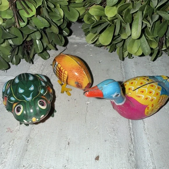 Early Chinese Tinplate Clockwork/Wind-Up Swimming Duck Green Frog‎ Yellow Chick