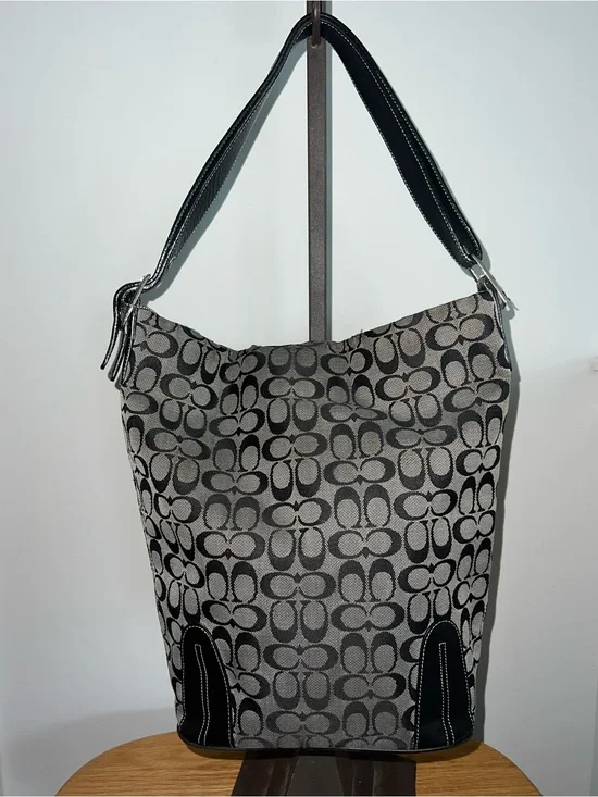 Coach Signature Jacquard Hobo Shoulder Bag – Black/Gray