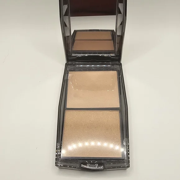 Kristofer Buckle RAadiant Glow Bronzer Duo- Brand New In Box