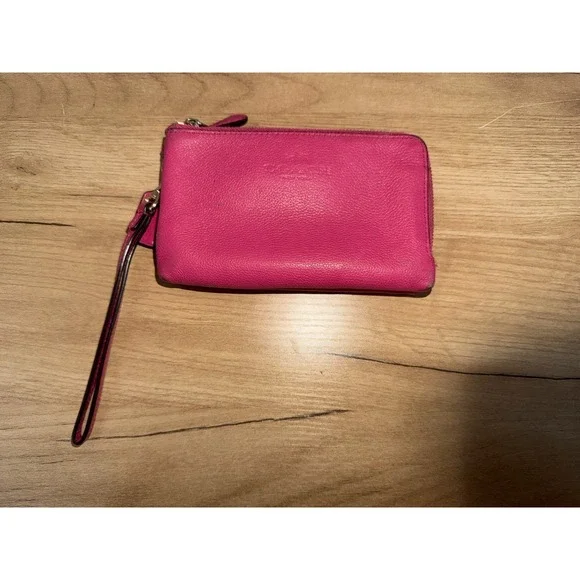 Coach Double Corner Zip Pebble Leather Wristlet Dahlia - F64130 READ  F