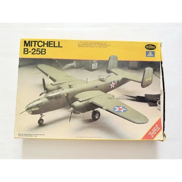 Testors Mitchell B-25B 1/72 Model Kit No 861 Vintage Open Box