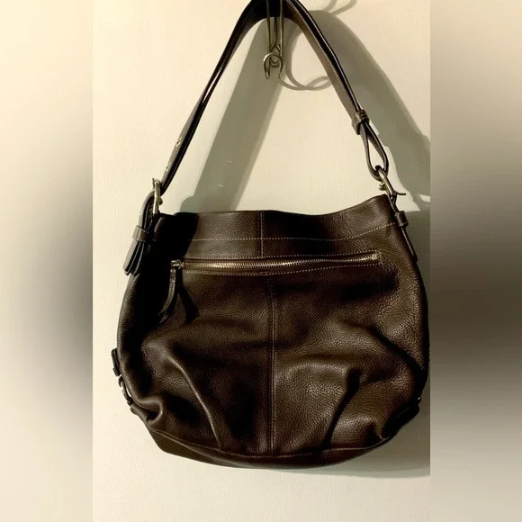 💕Sale💕COACH Vintage,SOHO PEBBLE Classic Hobo Bag. Dark Brown. Great condition. 🌺